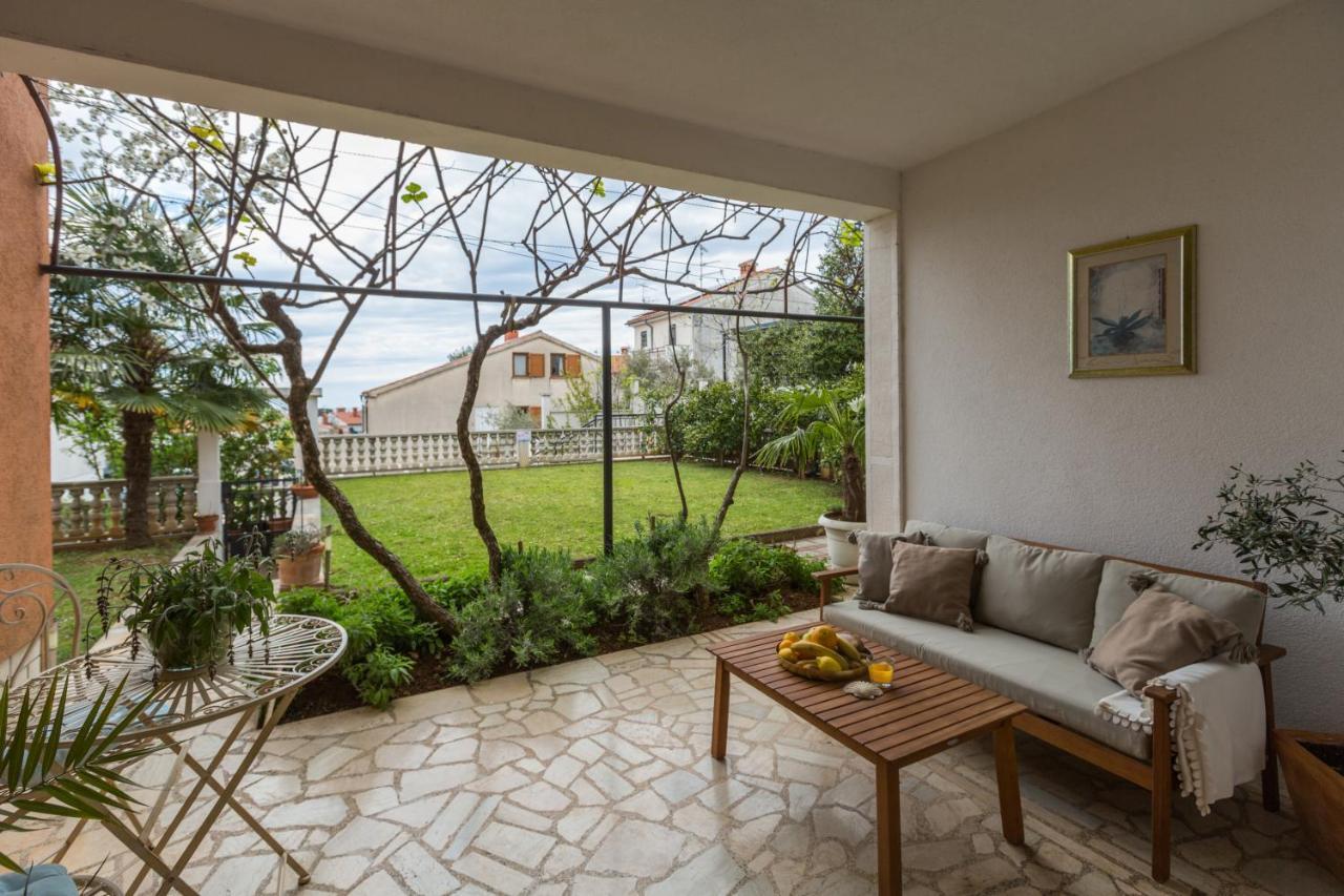 Apartments Zomzi Poreč Exterior foto