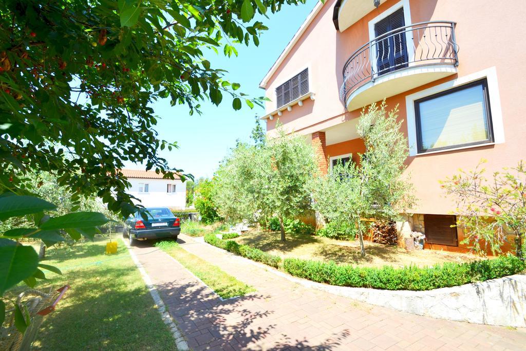 Apartments Zomzi Poreč Exterior foto